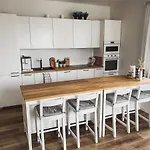 Zahražany Apartamento Most