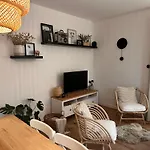Zahrazany Lägenhet Most