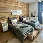 Apartamento Zahražany