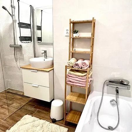 Appartement Zahrazany *