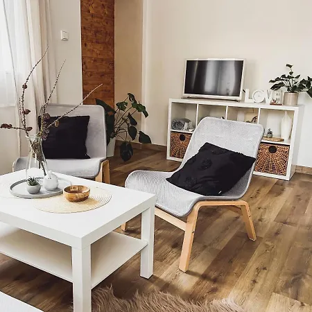 Zahrazany Apartman Most