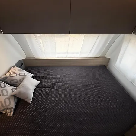 Zahrazany Apartment *