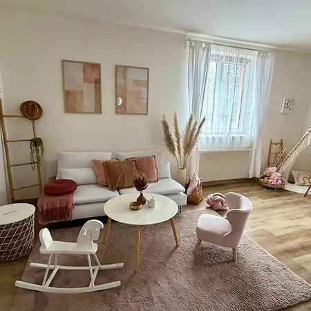 Zahražany Apartamento Most